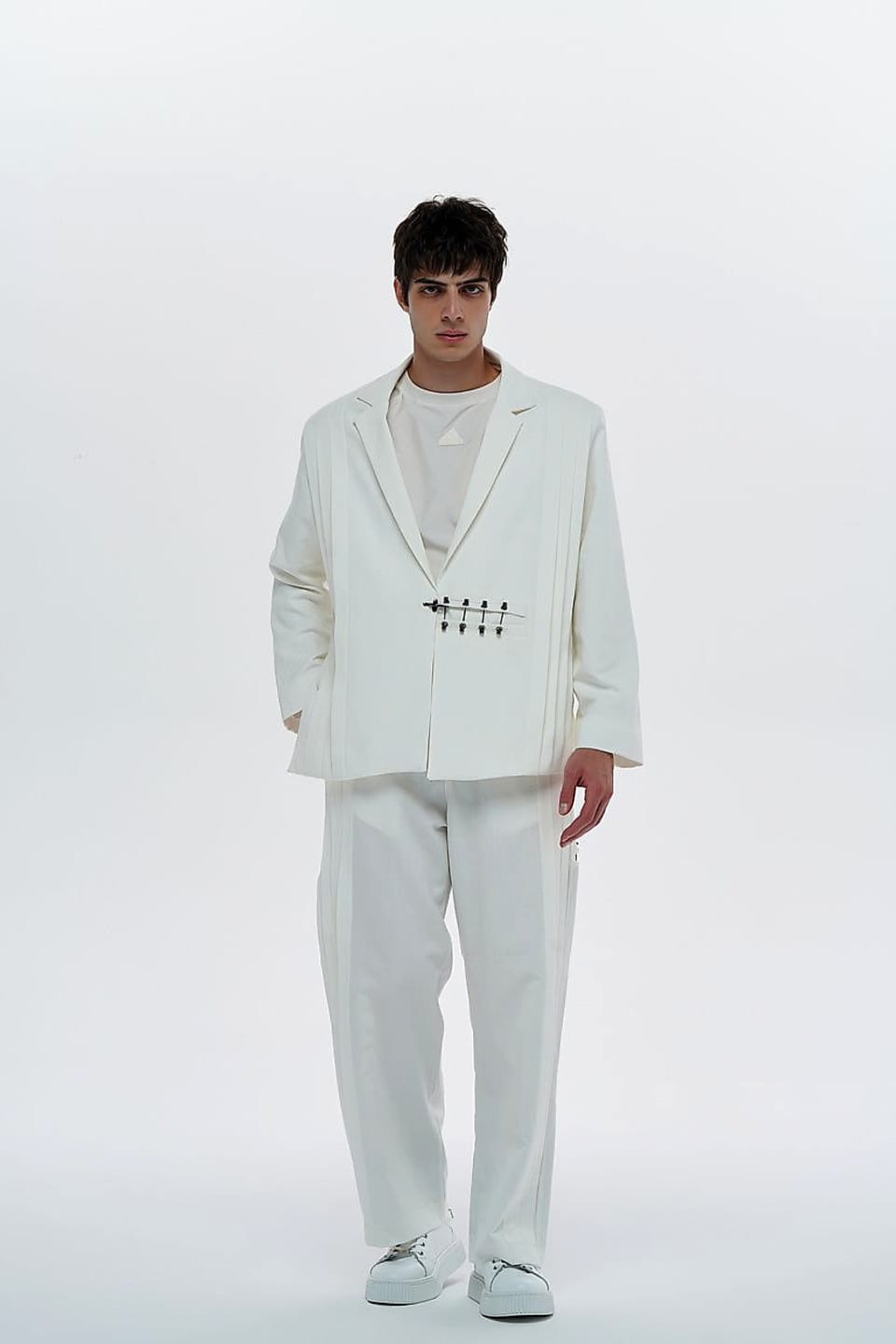 Hook-Front Blazer in Off-White — YEG Textile